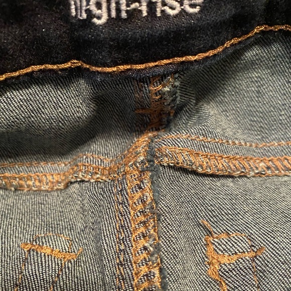 Maurices - Picture 3 of 5